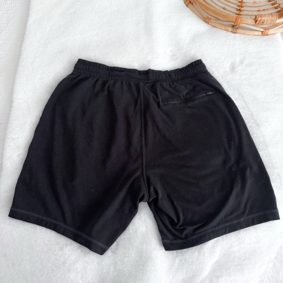 Vuori Ponto Performance Short 7" Dark Gray - Picture 4 of 8